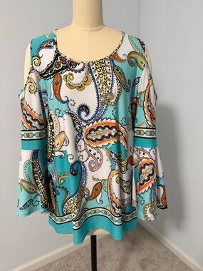 Melissa Paige Cold-Shoulder Paisley Tunic in Aqua and White SZXL